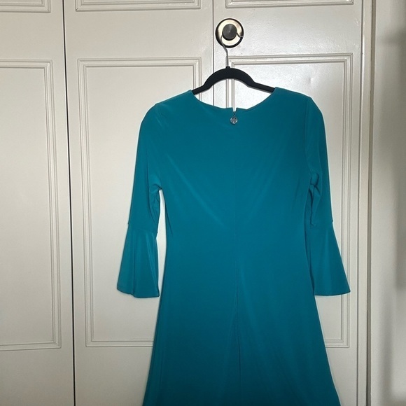 Tommy Hilfiger Blue Shift Dress with 3/4 Flared Sleeves Zipper in Back Size 4 - Picture 2 of 5